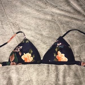 Triangl Delilah - Fiore Nero Bikini Top